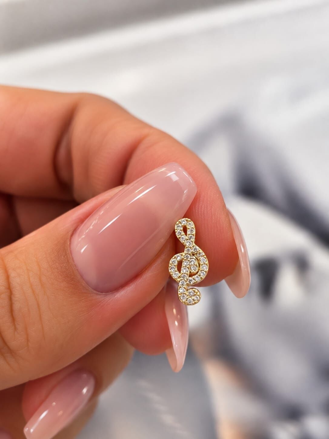 Tragus Nota
